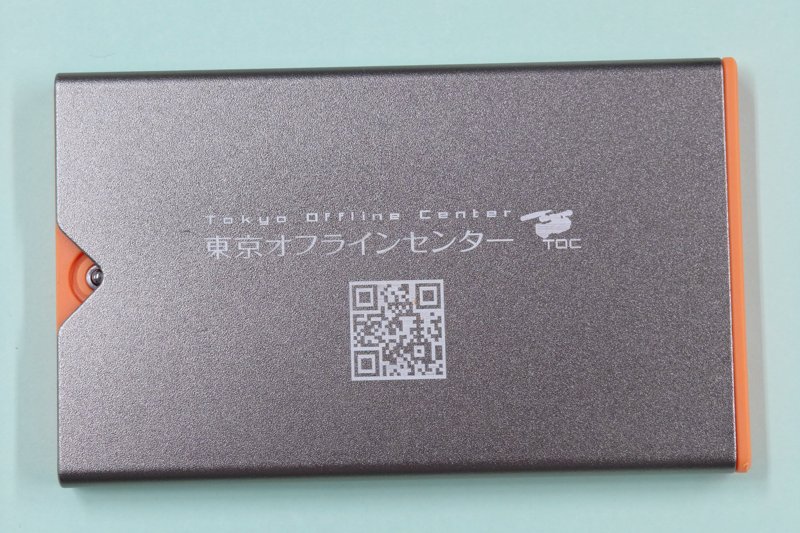 B賞 収録メディアカードケース(SmallRig)